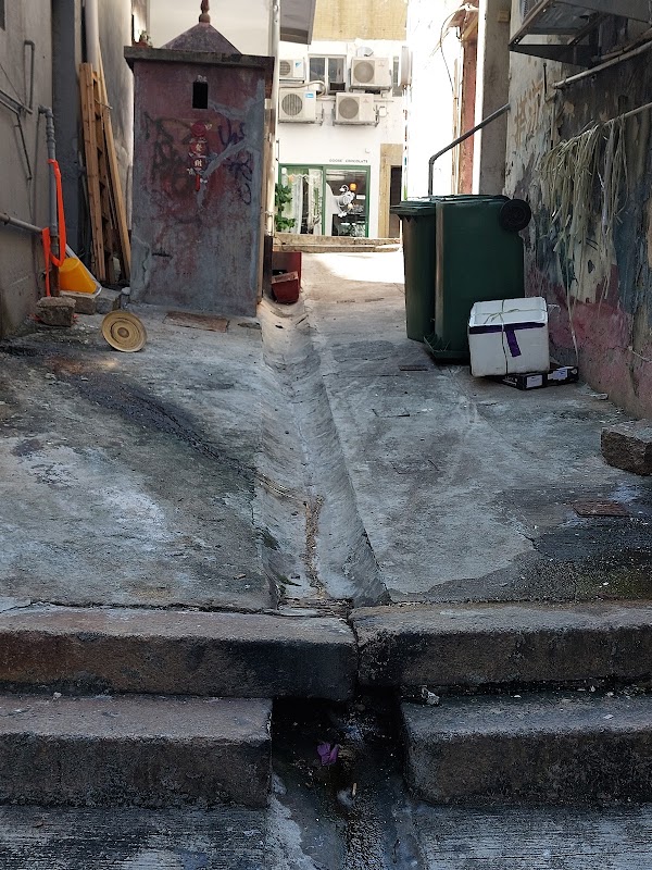 Water Lane Fuk Tak Temple 4