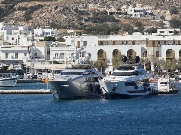 Milos 3