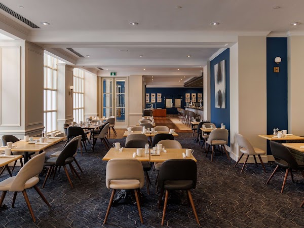 Café Nicole Bistro + Bar 4