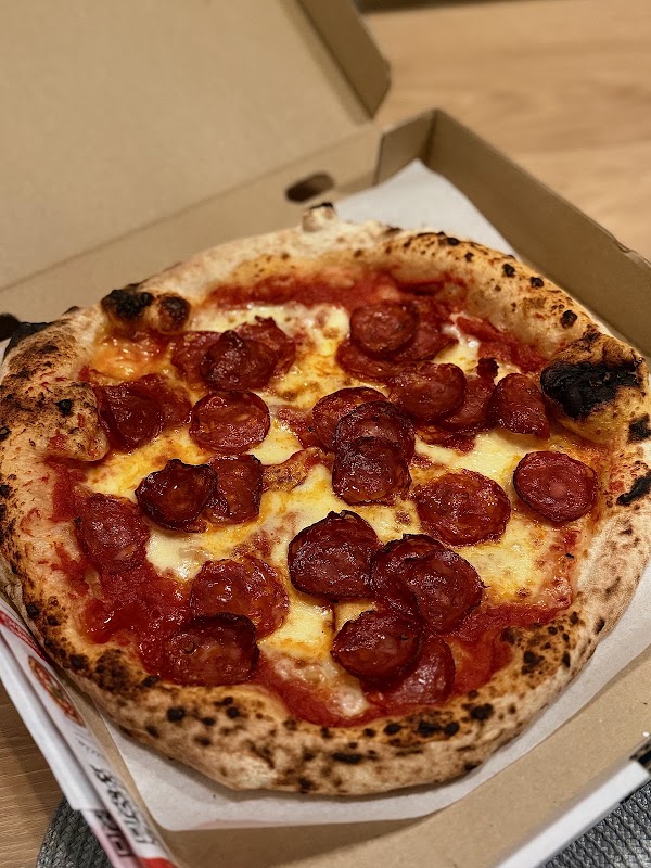 Salsiccia Pizzeria Napoletana 2