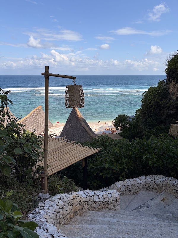 Sundays Beach Club 2