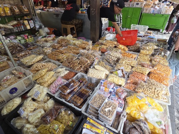 Ngasem Traditional Market 3