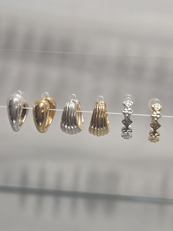 Needles Piercing 니들즈 피어싱 2