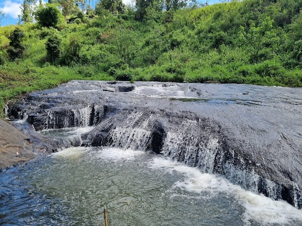 Devon Falls 4