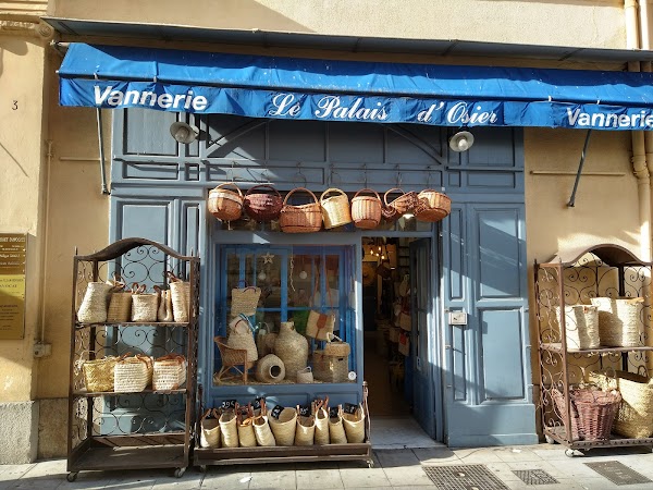Le Palais d’ Osier