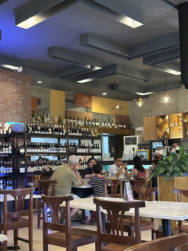 Bonitos Bar & Restaurant Los Baños 2