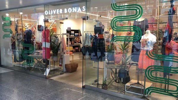 Oliver Bonas 1