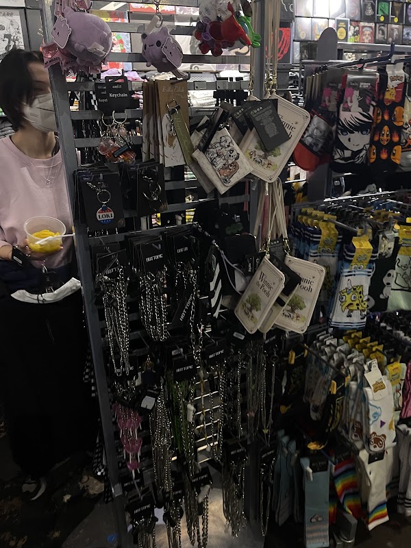 Hot Topic 5