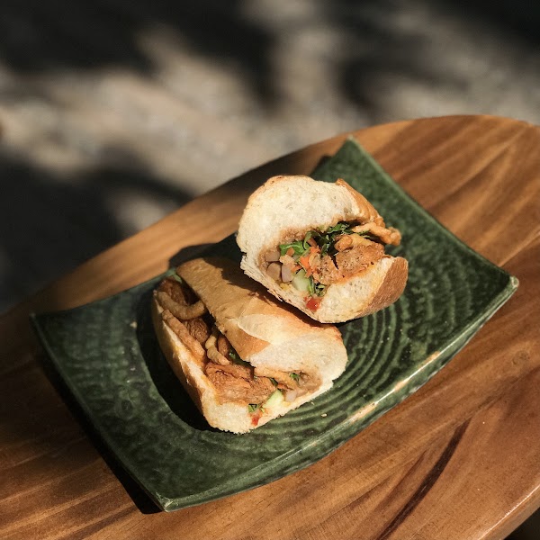 Tự Châu Veggie - Vegan Mixed Pho, Banhmi & Kombucha 5