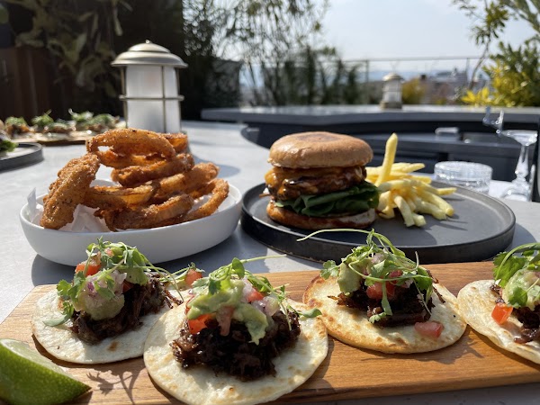 CICON ROOFTOP BAR by NOHGA HOTEL 5