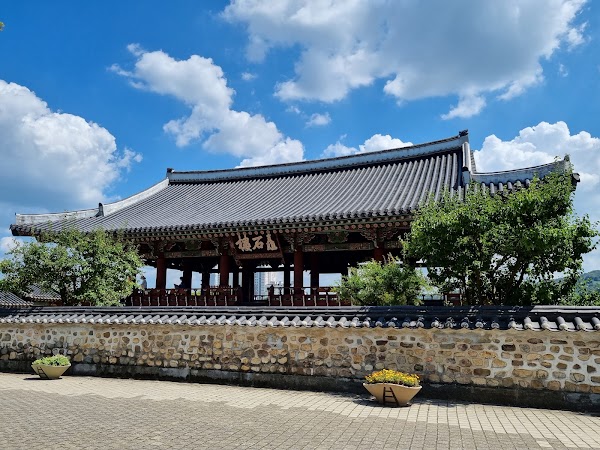 Chokseongnu Pavilion 5