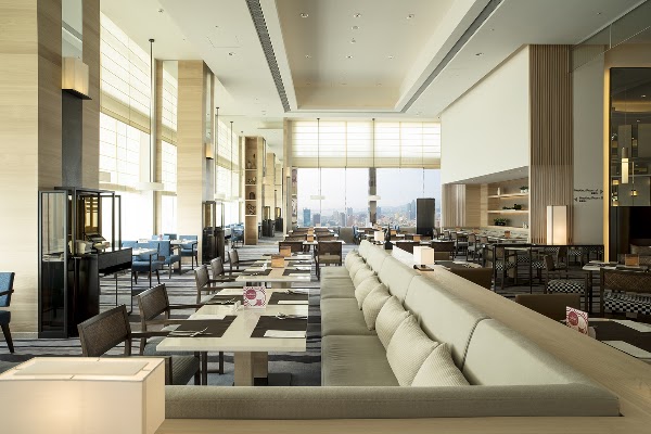 The Roof餐廳 Hotel COZZI和逸