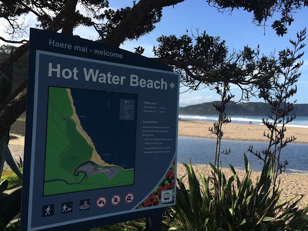 Hot Water Beach - Main Beach Parking 4