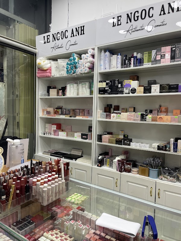 Le Ngoc Anh Cosmetics 5