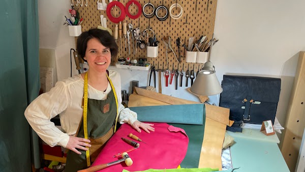 FRAU LEMAN Handmade Leather Goods 5