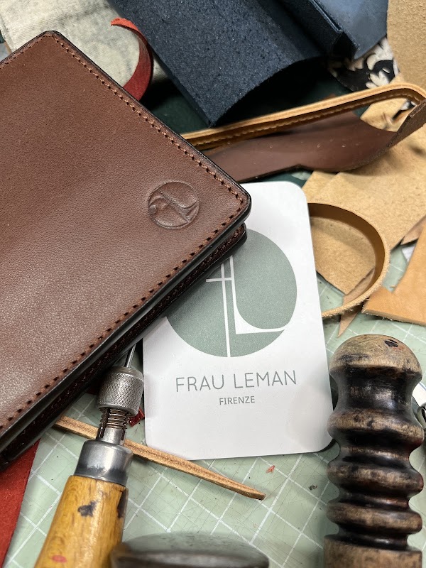 FRAU LEMAN Handmade Leather Goods 2
