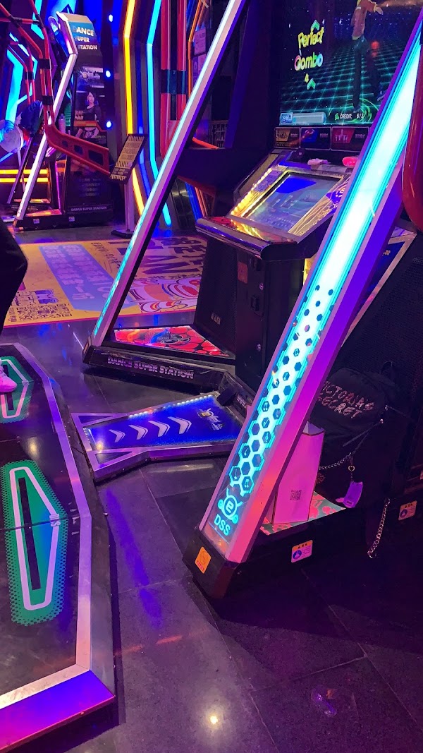 Heke Video Game Center 3