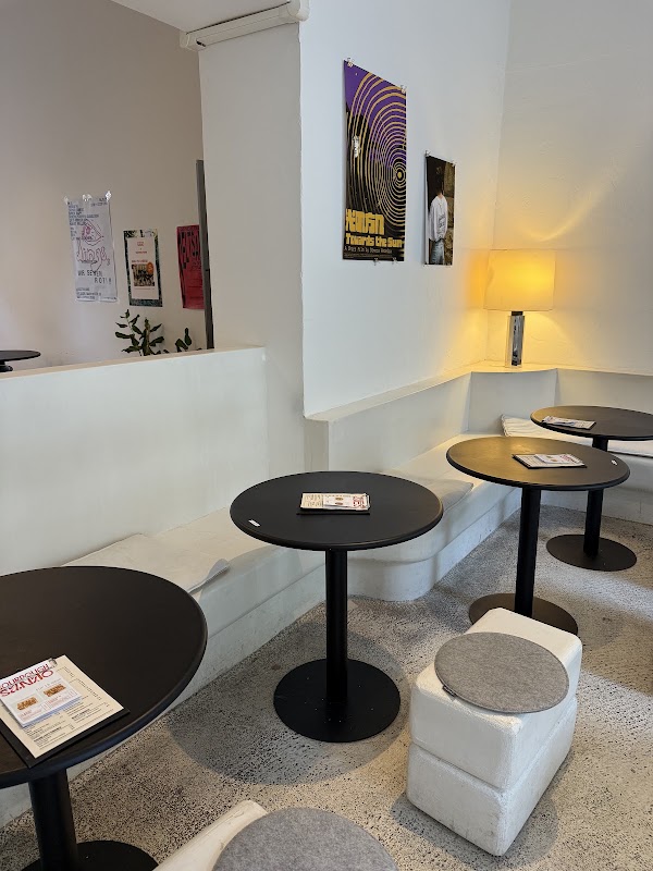 Weird Space Café Friedrichstadt 2