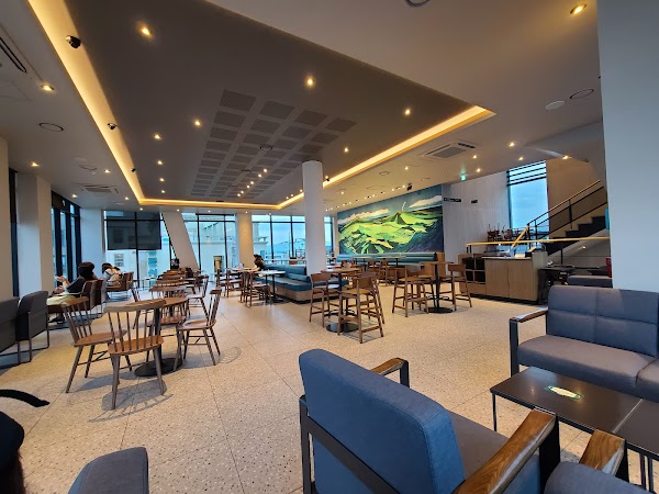 Starbucks 1