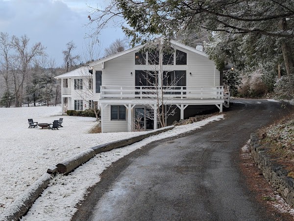 Cozy Cat Motel at Catamount