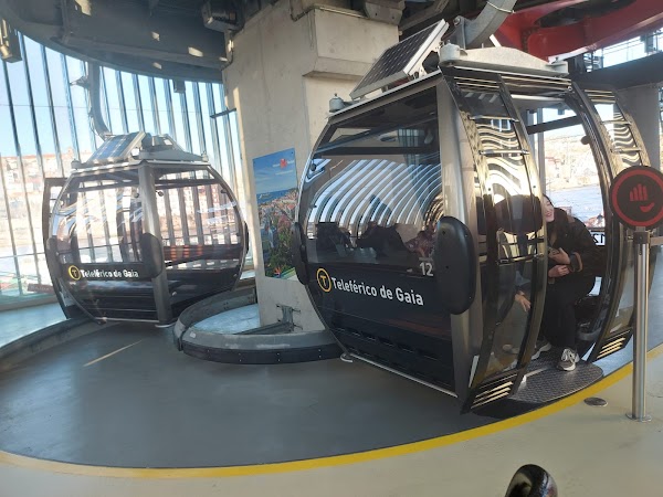 Gaia cable car - Cais de Gaia station 4