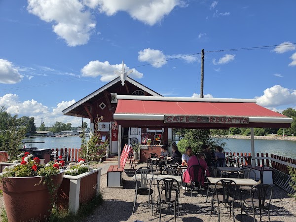 Cafe Regatta 5