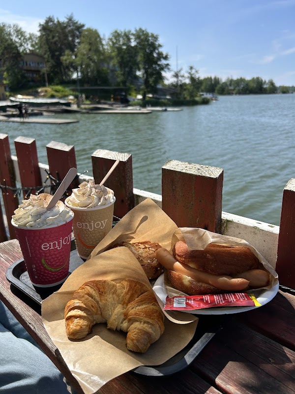 Cafe Regatta 4
