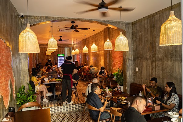 Hoang’s Kitchen -Vietnamese cuisine & Vegan food