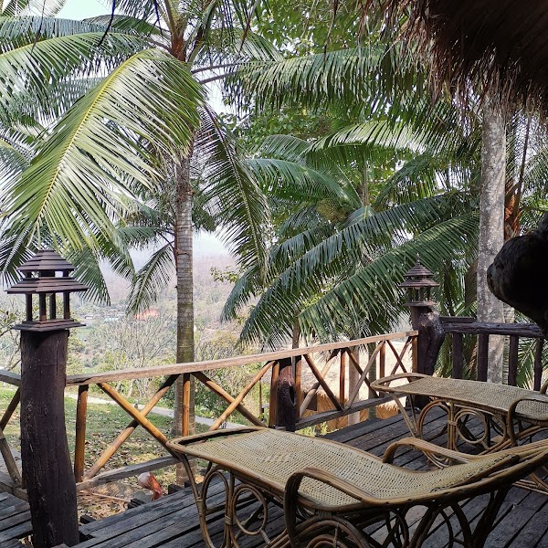 Chai Lai Orchid Eco Lodge and Cafe 2