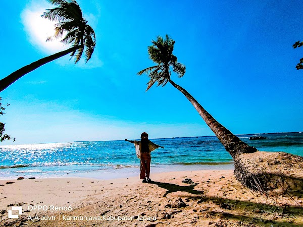 Pantai Tanjung Gelam 5