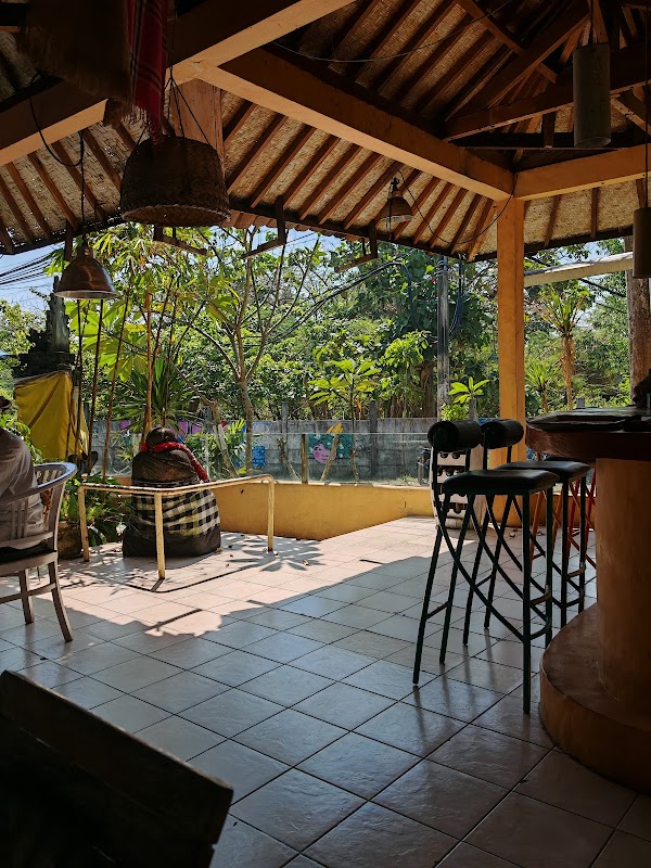 Yeye's Warung & Gift Shop