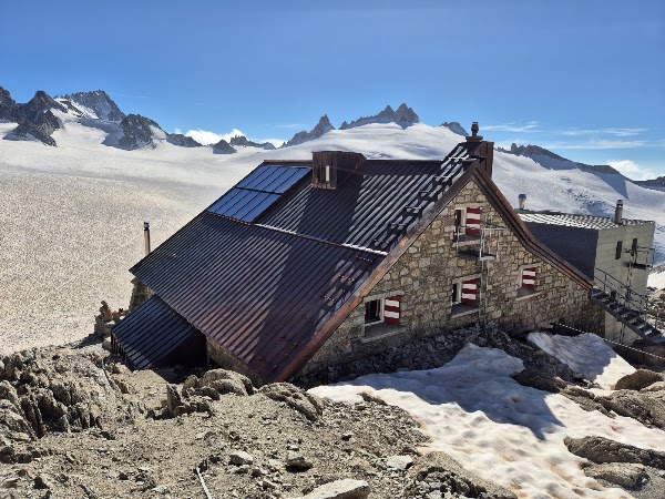 Cabane du Trient CAS