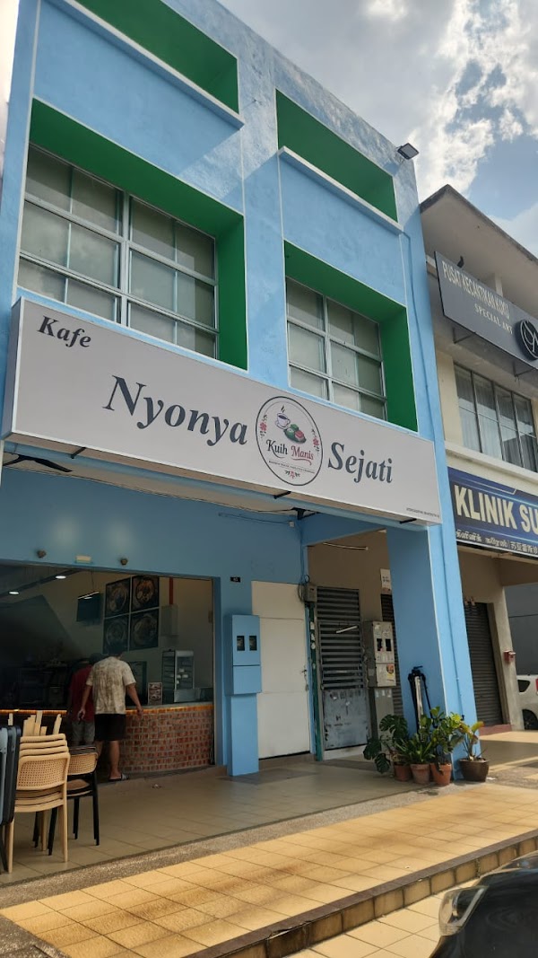 Nyonya Sejati