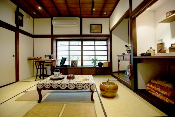 Zhongping Road Story House