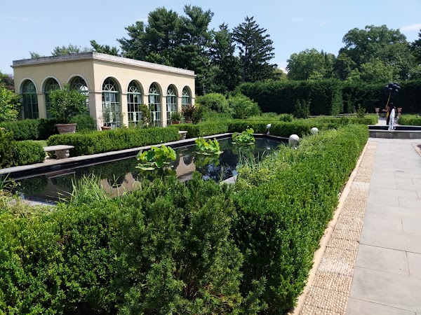 Richmond County Savings Foundation Tuscan Garden 1