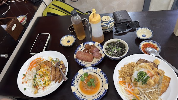 Cơm Tấm Dì Út 4