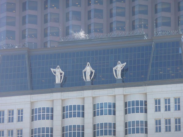 580 California Street 3