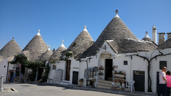 Alberobello 3