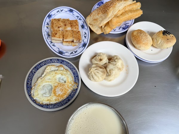 五湖豆漿 (不定休，臉書公告休息日） 4