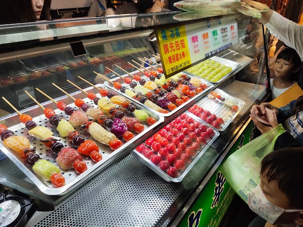 Dadong Night Market 4