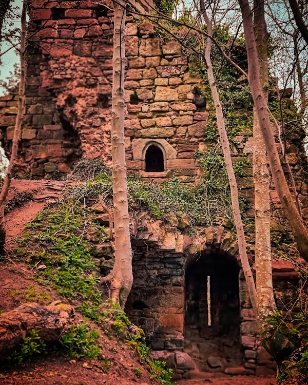Yester Castle 1