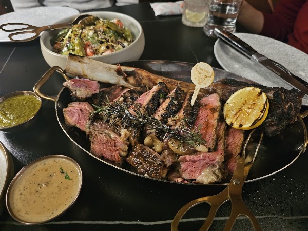 Elements Bar and Grill Pyrmont 4