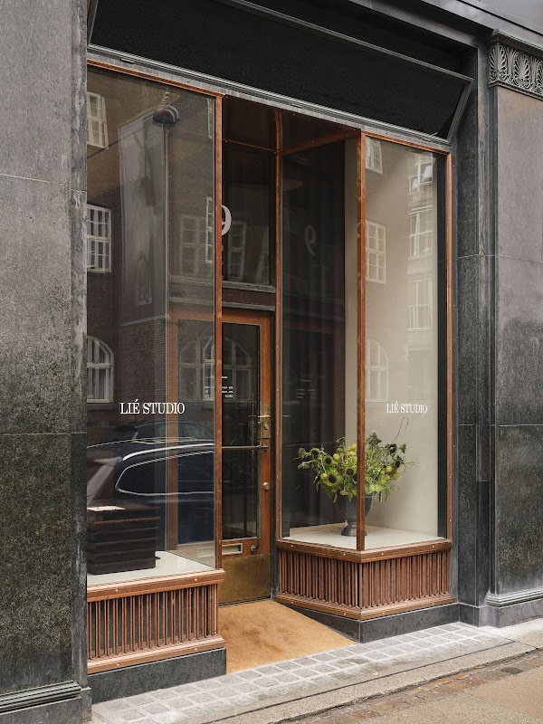 LIÉ STUDIO 1