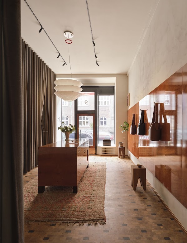 LIÉ STUDIO 5