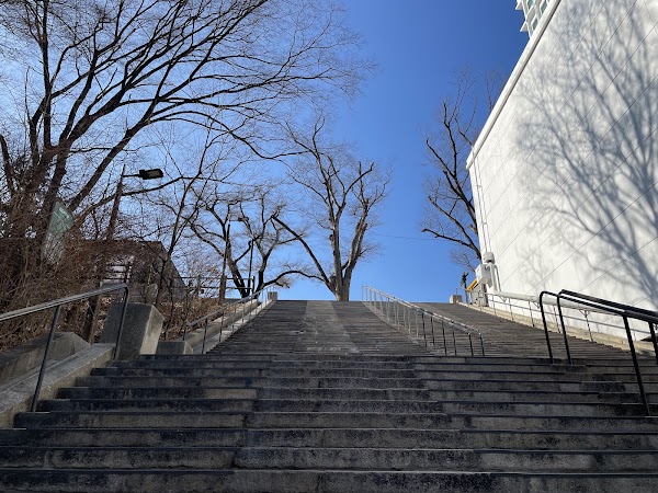 Samsuni Stairs