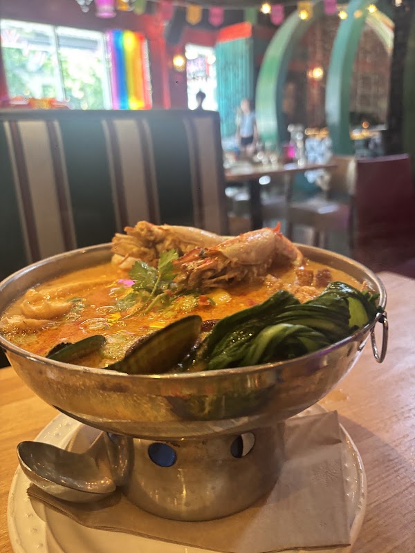SabbVerr Thai Bar & Grill 4