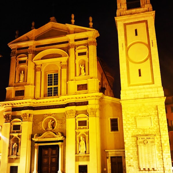 Place Rossetti 2