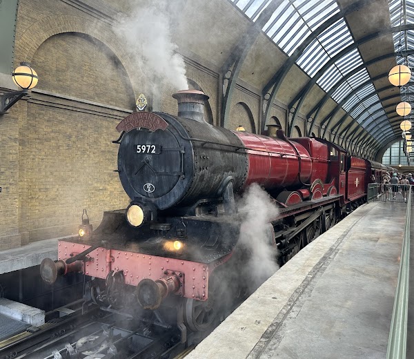 The Wizarding World of Harry Potter - Hogsmeade 4