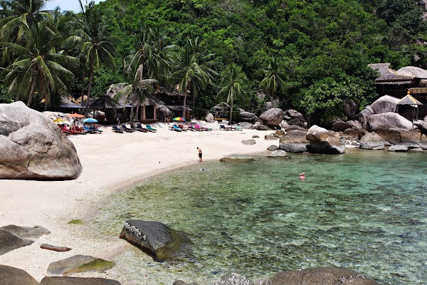 Jansom Bay