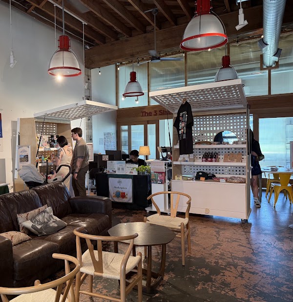 Hello Em Việt Coffee & Roastery 5